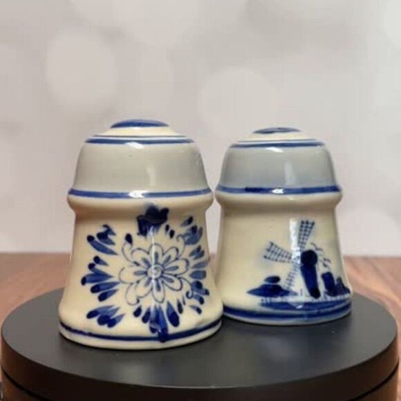 Vintage 1960'S Delft Salt & Pepper Shakers, Collectibles Floral/Windmill design - Picture 2 of 9